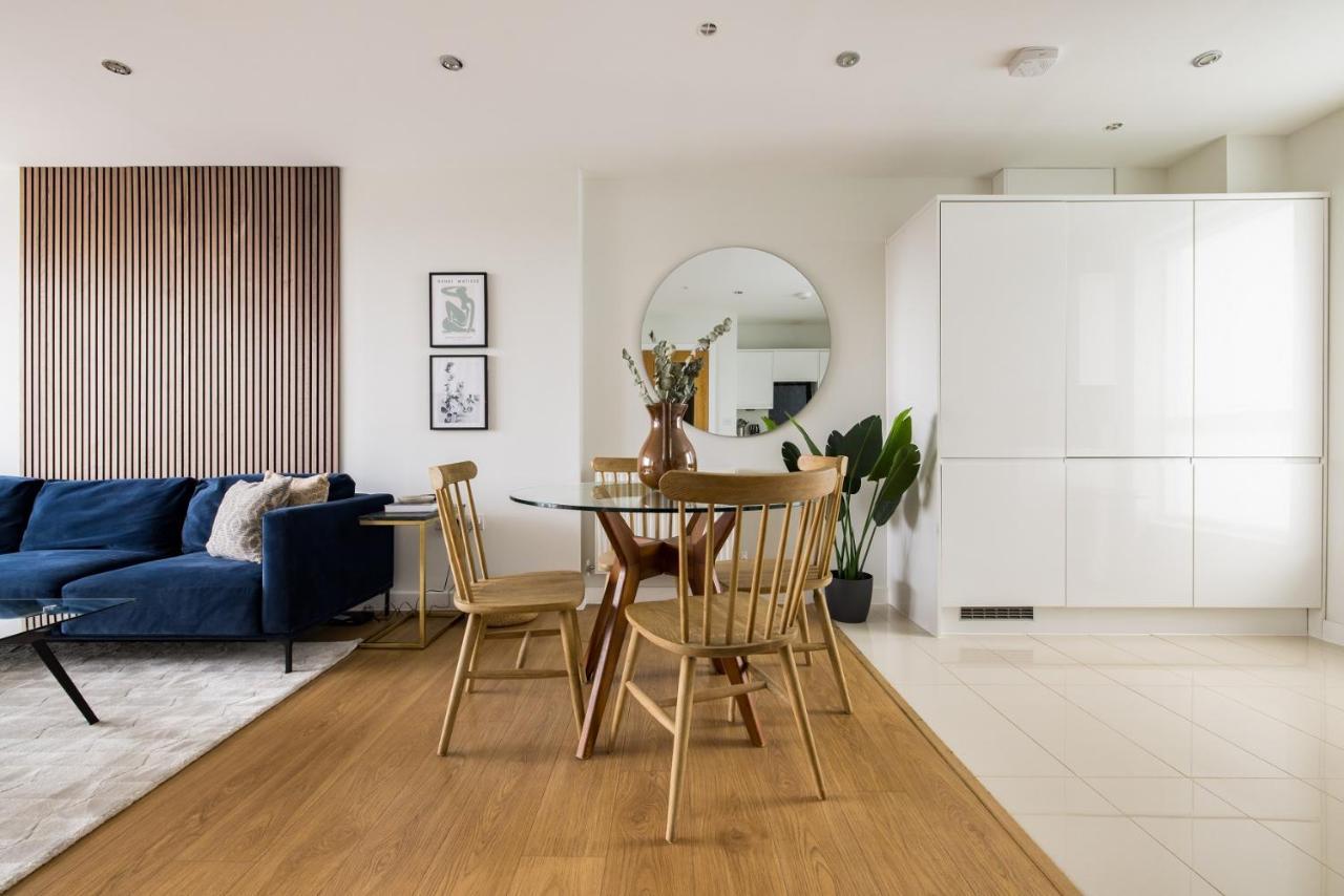 The Limehouse Classic - Endearing 2bdr Flat With Balcony Apartamento *