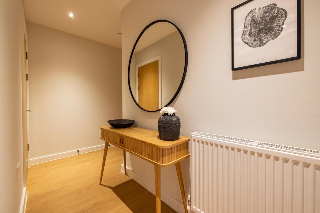 The Limehouse Classic - Endearing 2bdr Flat With Balcony * Londres