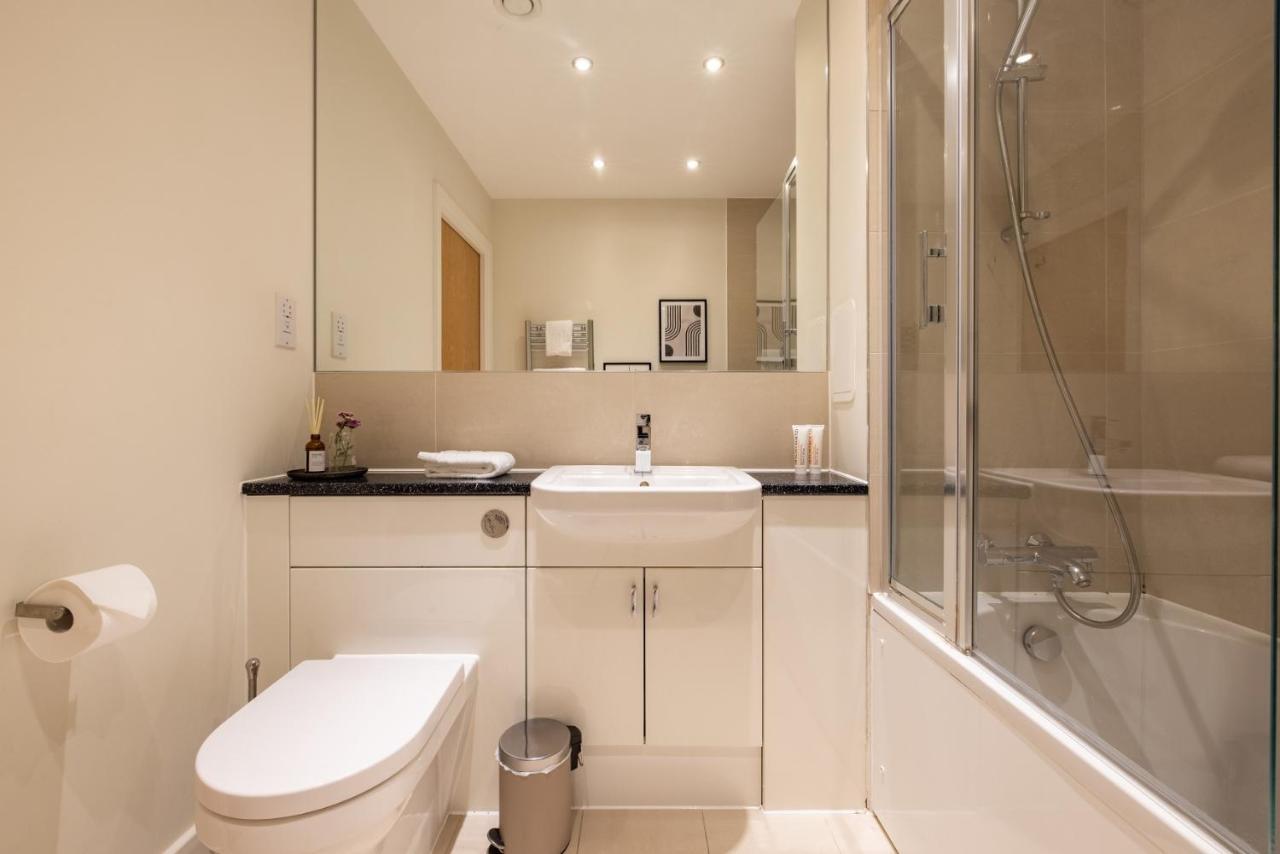 The Limehouse Classic - Endearing 2bdr Flat With Balcony * Londres